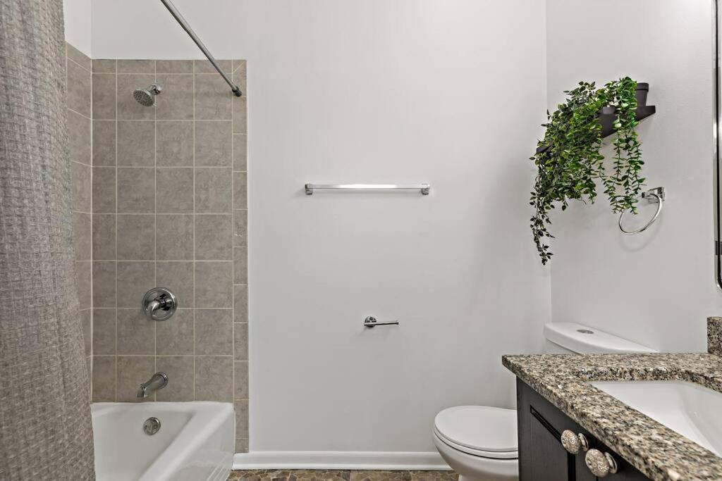 The Penthouse, Lux Stay Near Downtown, Uofc & Lake Chicago Eksteriør bilde