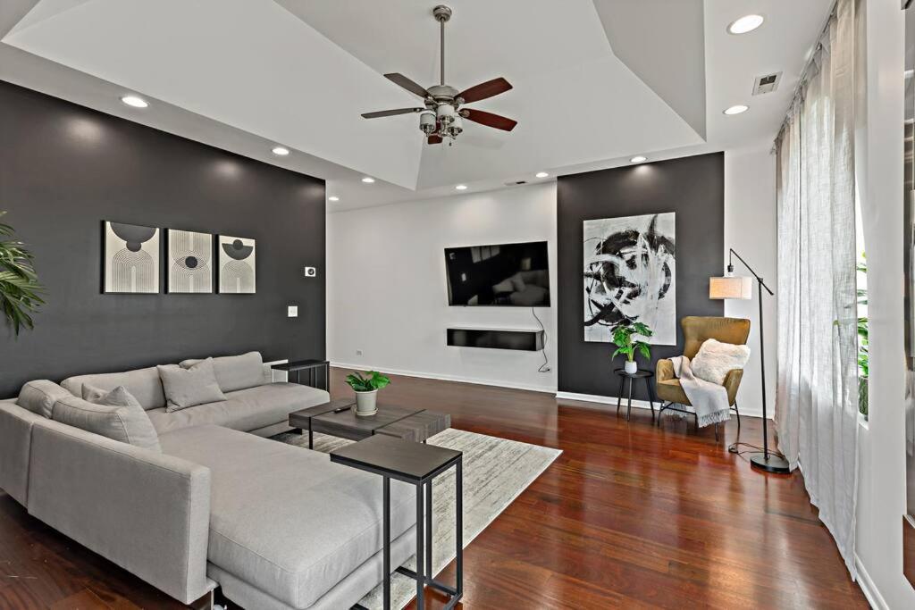 The Penthouse, Lux Stay Near Downtown, Uofc & Lake Chicago Eksteriør bilde